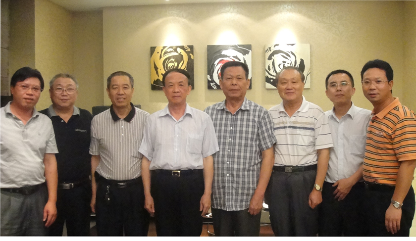 隆回工业园张红学_张红学女儿_隆回张红学五兄弟照片