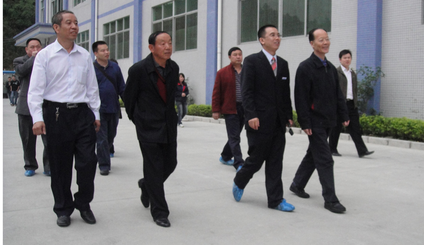 隆回工业园张红学_隆回张红学五兄弟照片_隆回张红学五兄弟