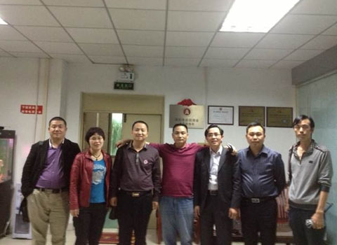 我会龙华联络站召开领导班子会议